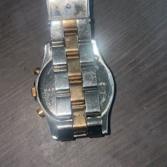 Marc Jacobs Watch! - Picture 3 of 4